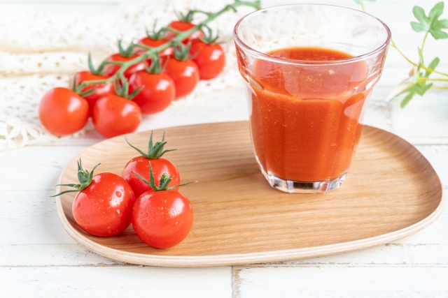 トマトジュース、毎日飲む時のデメリットとは？糖尿病になるという噂の真相［管理栄養士監修］