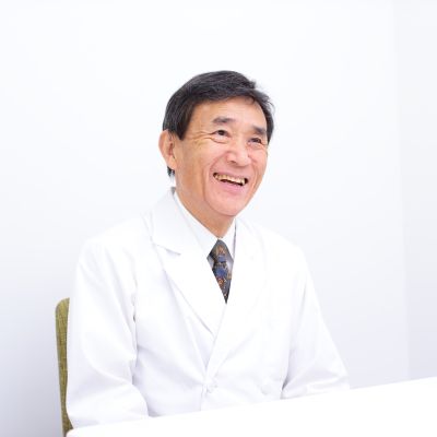 薬剤師　岡田眞